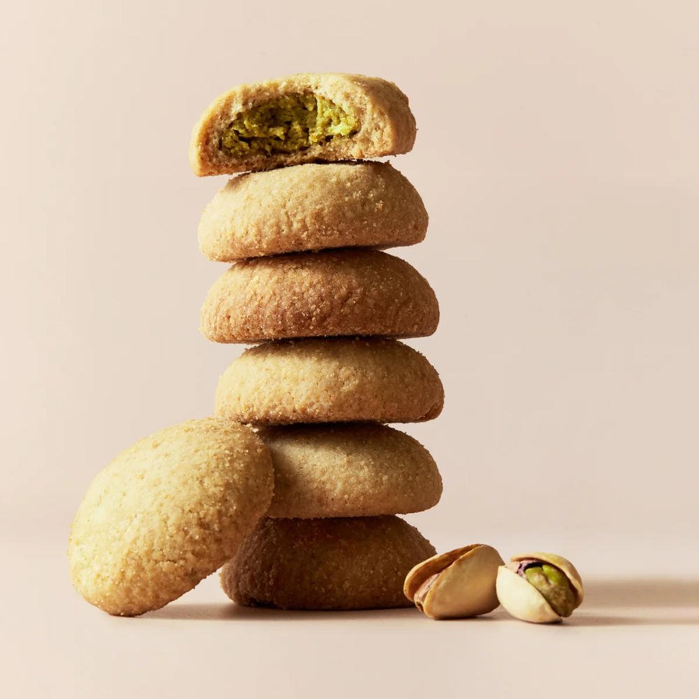 Organic Pistachio filled Biscuit Share Bag Rhythm 108 8x135g Organic Pistachio filled Biscuit Share Bag Rhythm 108 8x135g